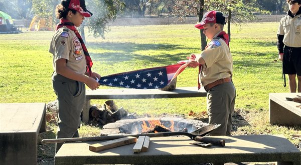 scouts flag retirement folding